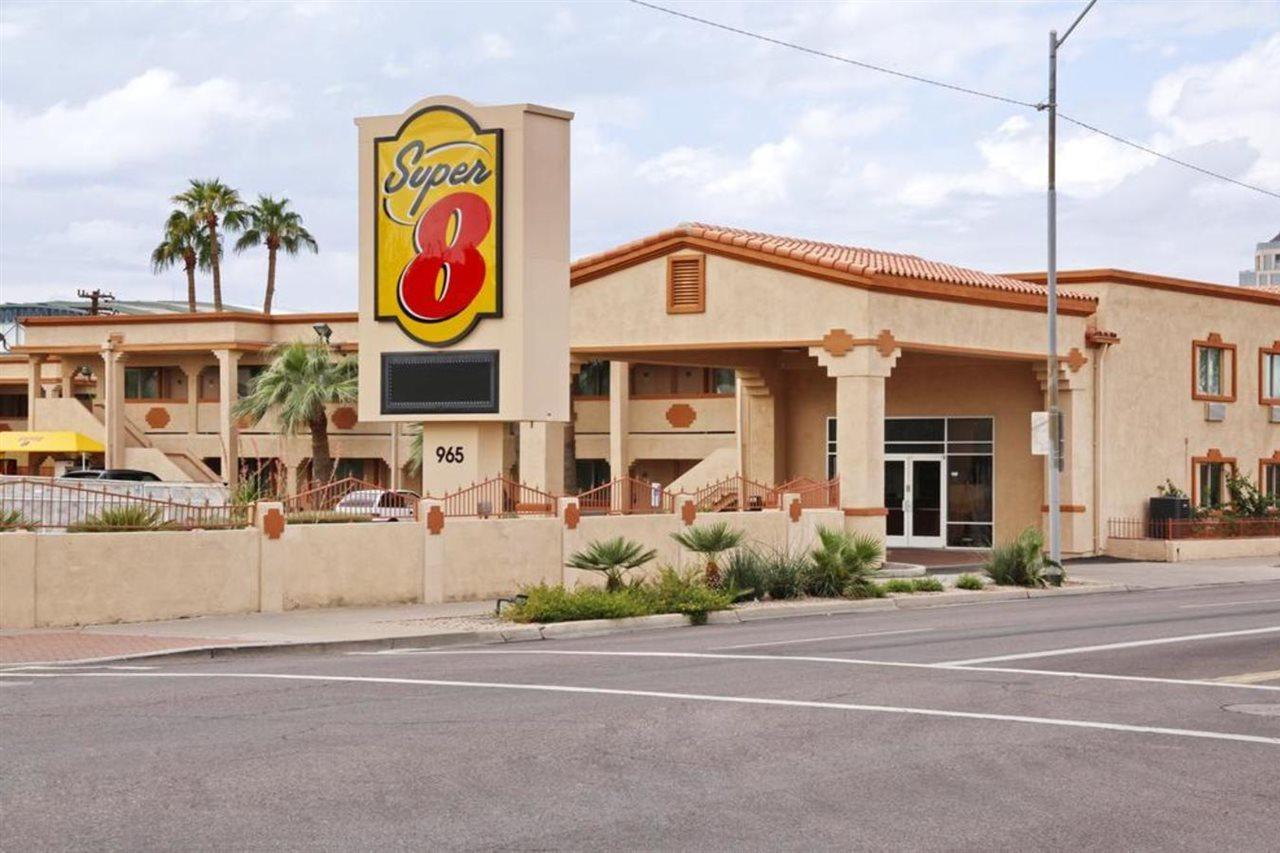 Super 8 By Wyndham Phoenix Downtown المظهر الخارجي الصورة