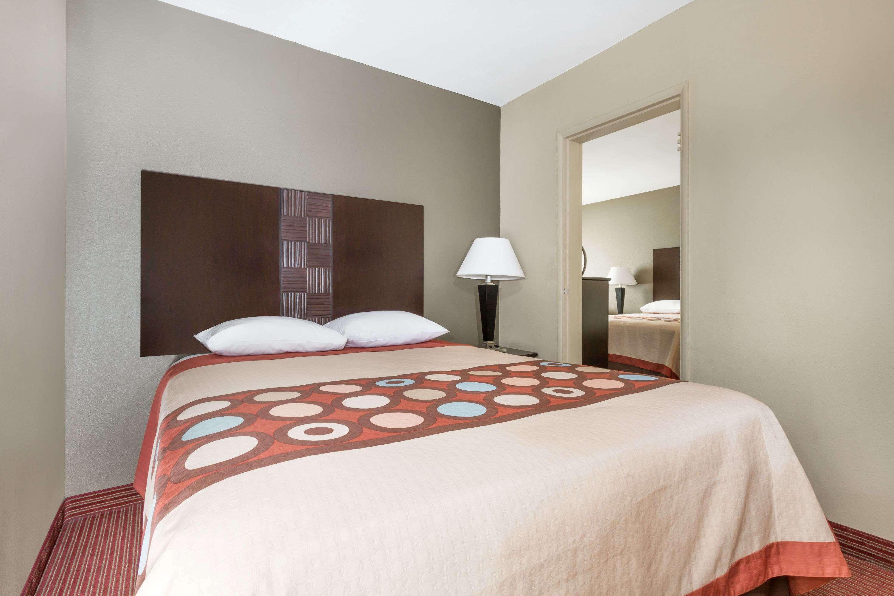 Super 8 By Wyndham Phoenix Downtown المظهر الخارجي الصورة